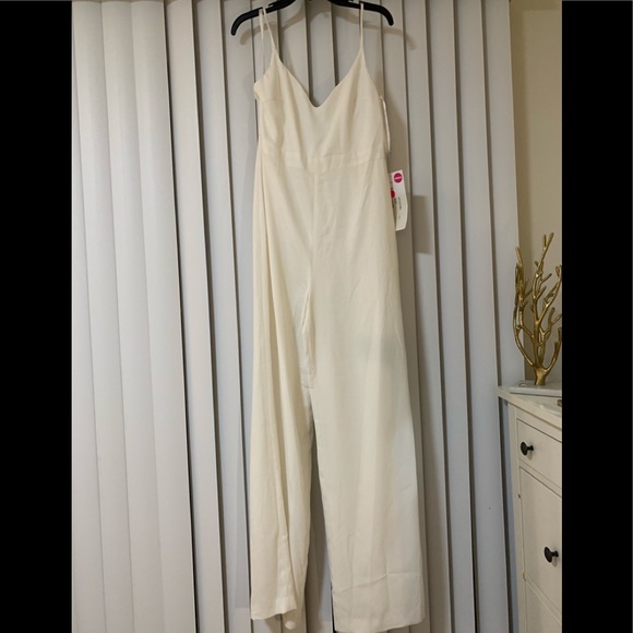 Hayley Paige 5868 crepe bridesmaid jumpsuit - Picture 3 of 6